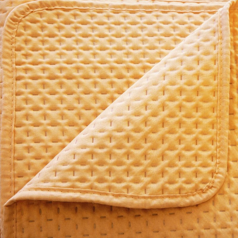 Dessus De Lit Avec 2 Taies Jaune 240x260 Atmosphera