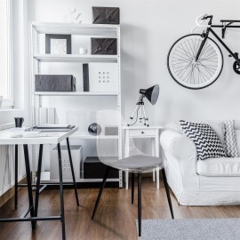 Chaise Transparente Pieds Métal Noir Home Deco Factory 2