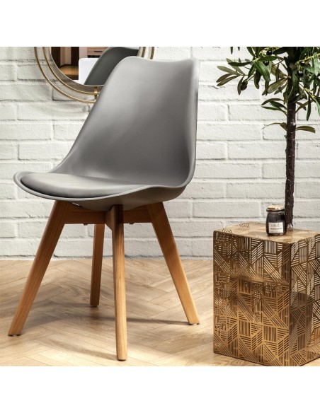 Chaise scandinave avec coussin Gris